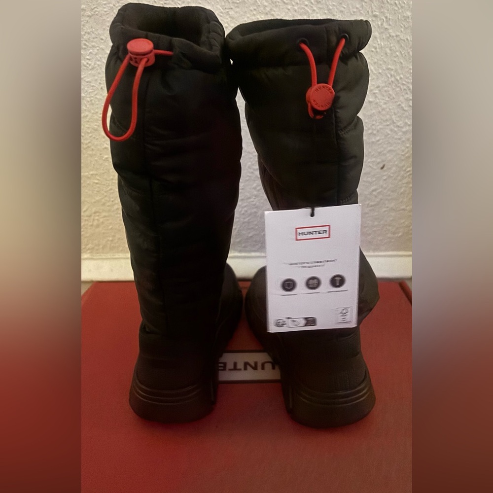 Hunter Black Winter Boots - Picture 5 of 6
